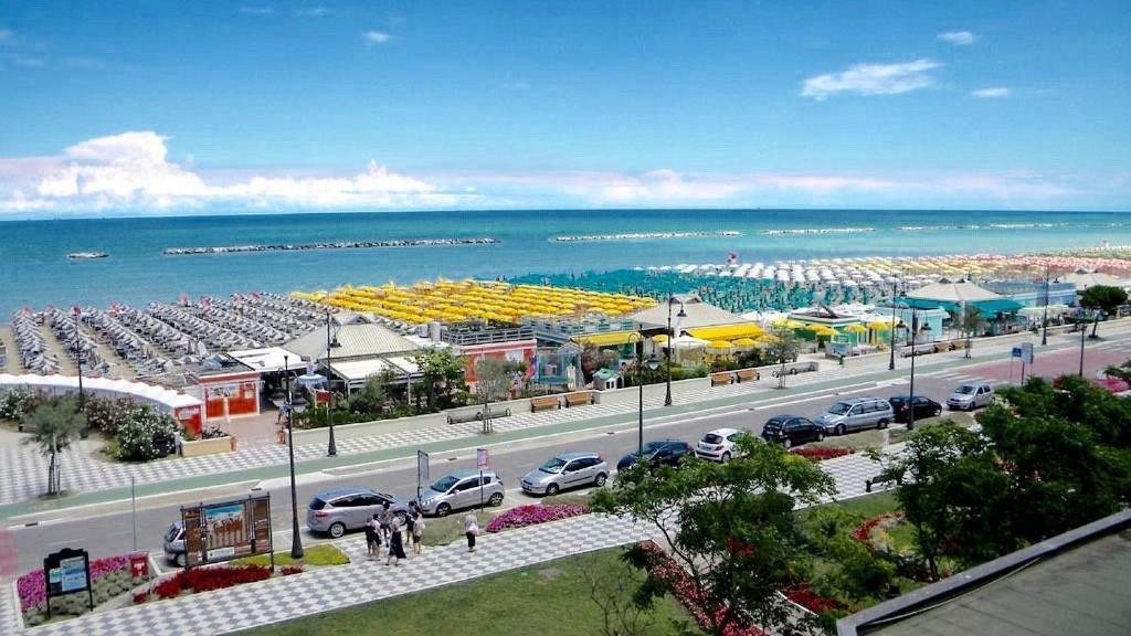 Hotel Cosmopol Cesenatico Εξωτερικό φωτογραφία